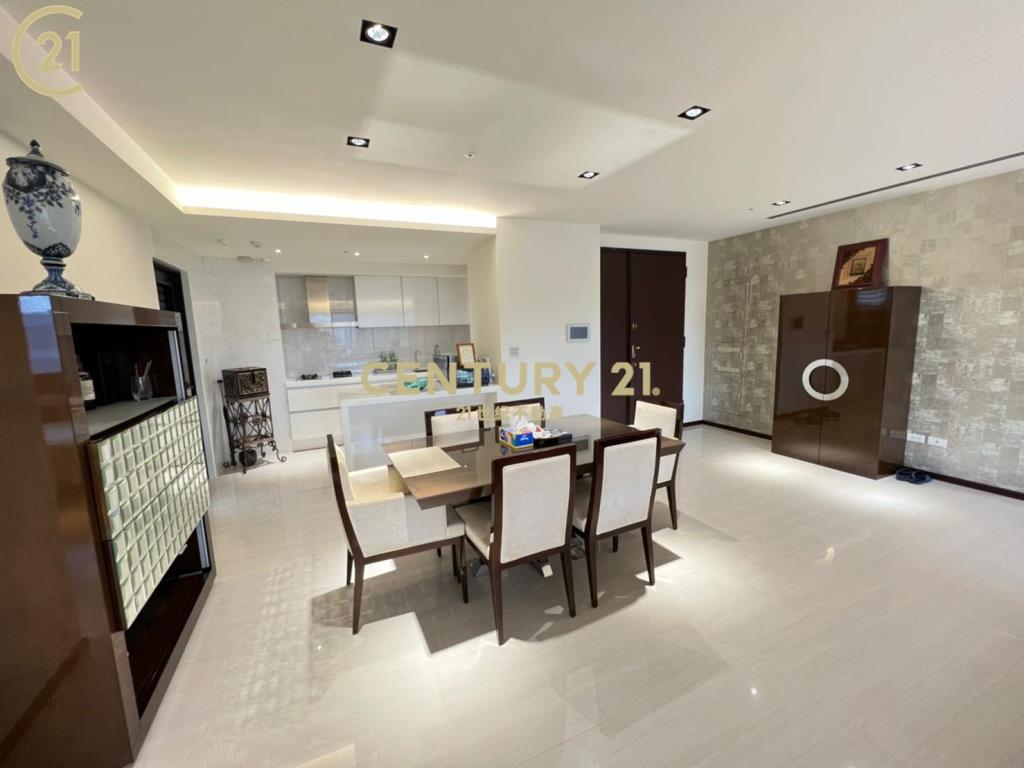 湖閱大器豪邸高樓好視野成功路二段金湖路