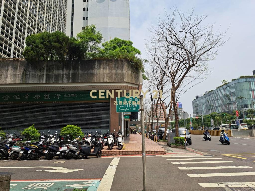 國父紀念館捷運站精華商圈店面