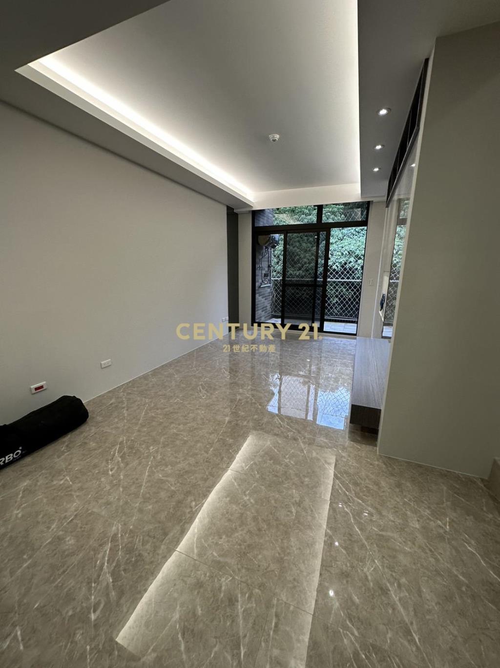 山丘小墅時尚精品宅