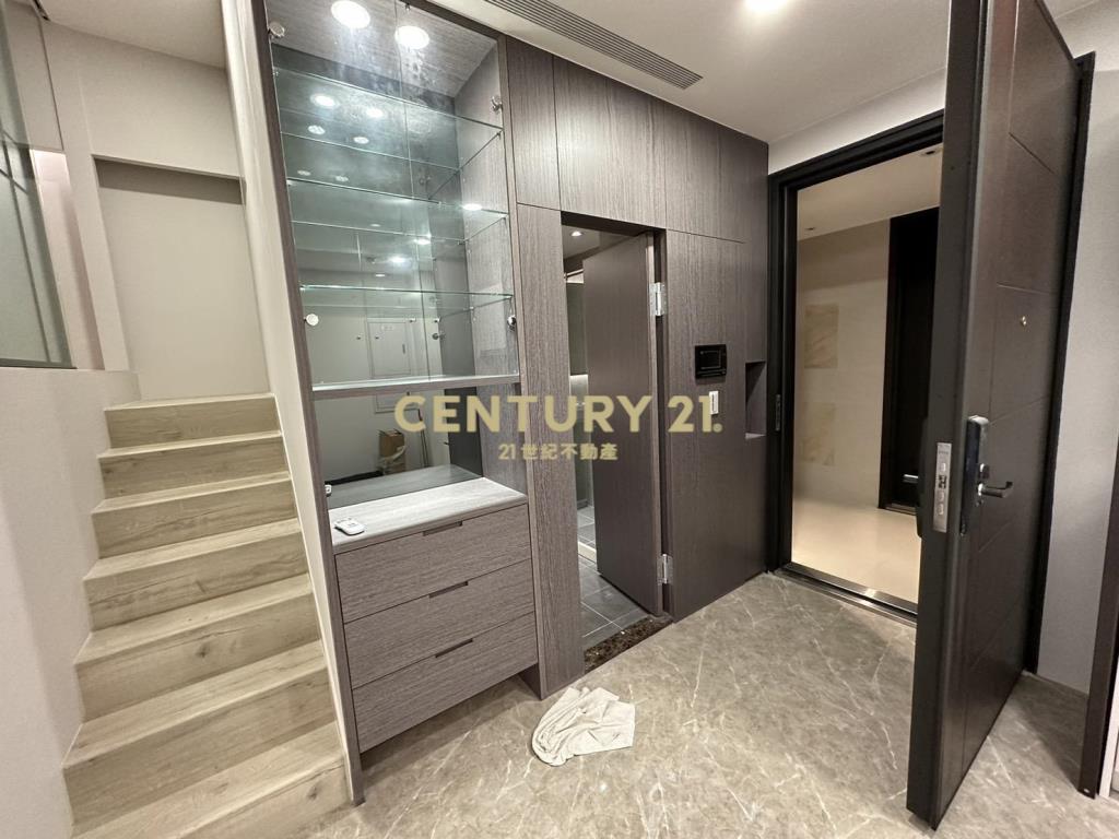 山丘小墅時尚精品宅