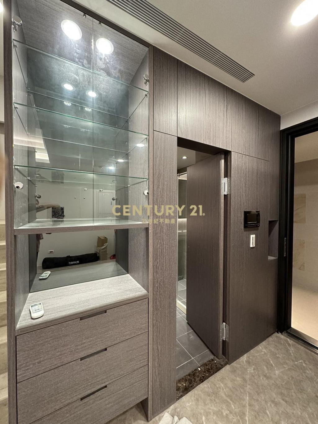 山丘小墅時尚精品宅