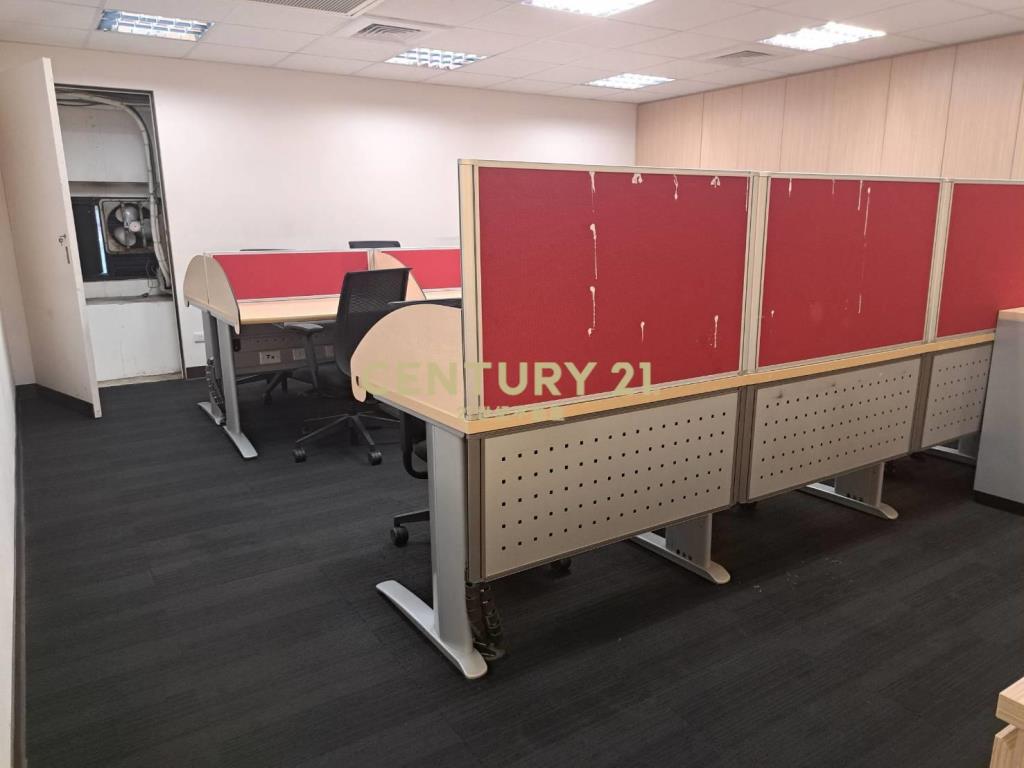 正敦化南路稀有豪華黃金收租店面