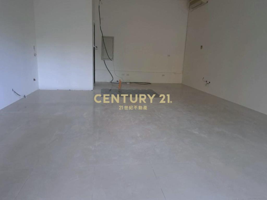 大巨蛋正對面精華商圈店面