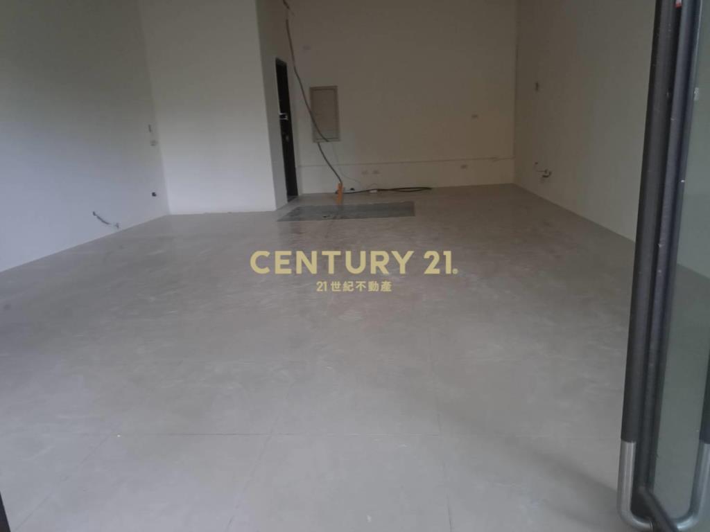 大巨蛋正對面精華商圈店面