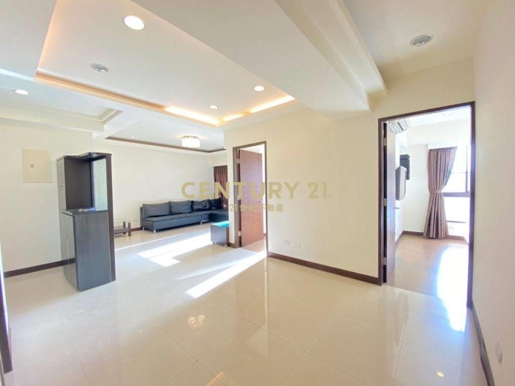 高樓層雙陽台平面車位