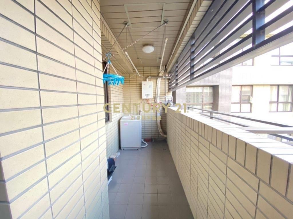 高樓層雙陽台平面車位