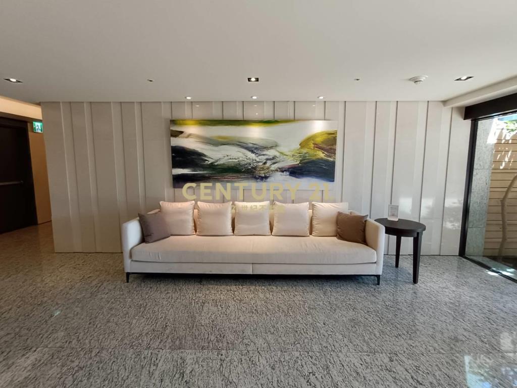 潤泰京采內湖商圈捷運共構