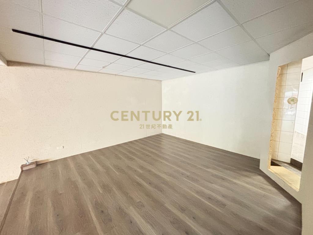 大湖公園站北大湖站牌店面