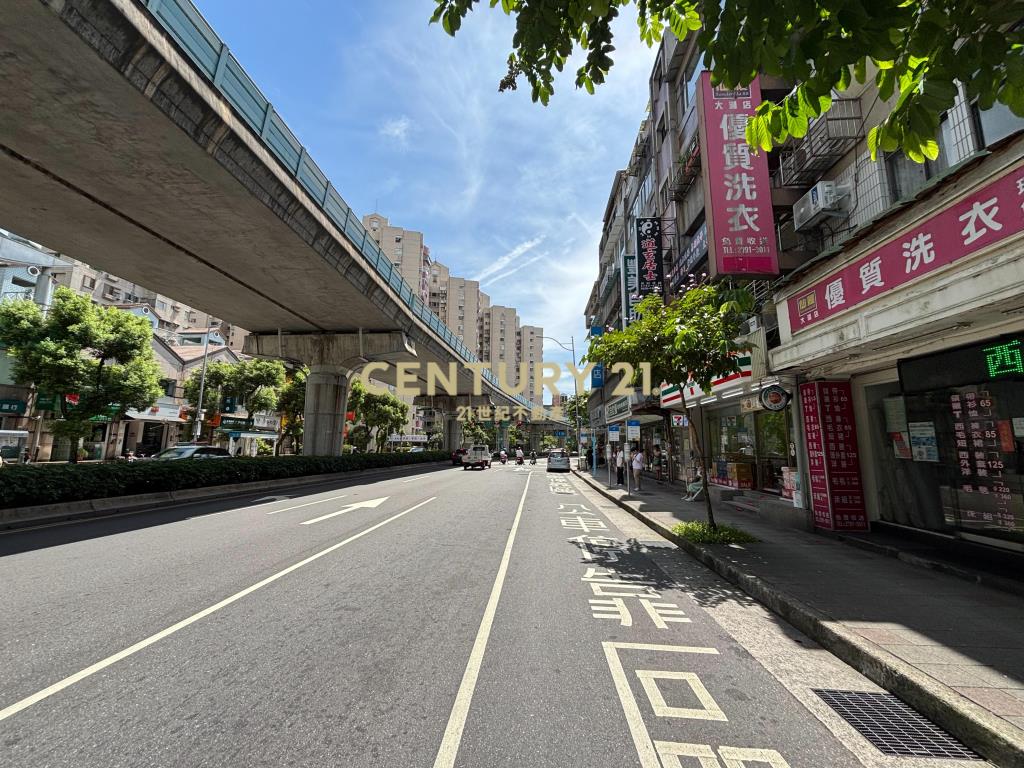 大湖公園站北大湖站牌店面