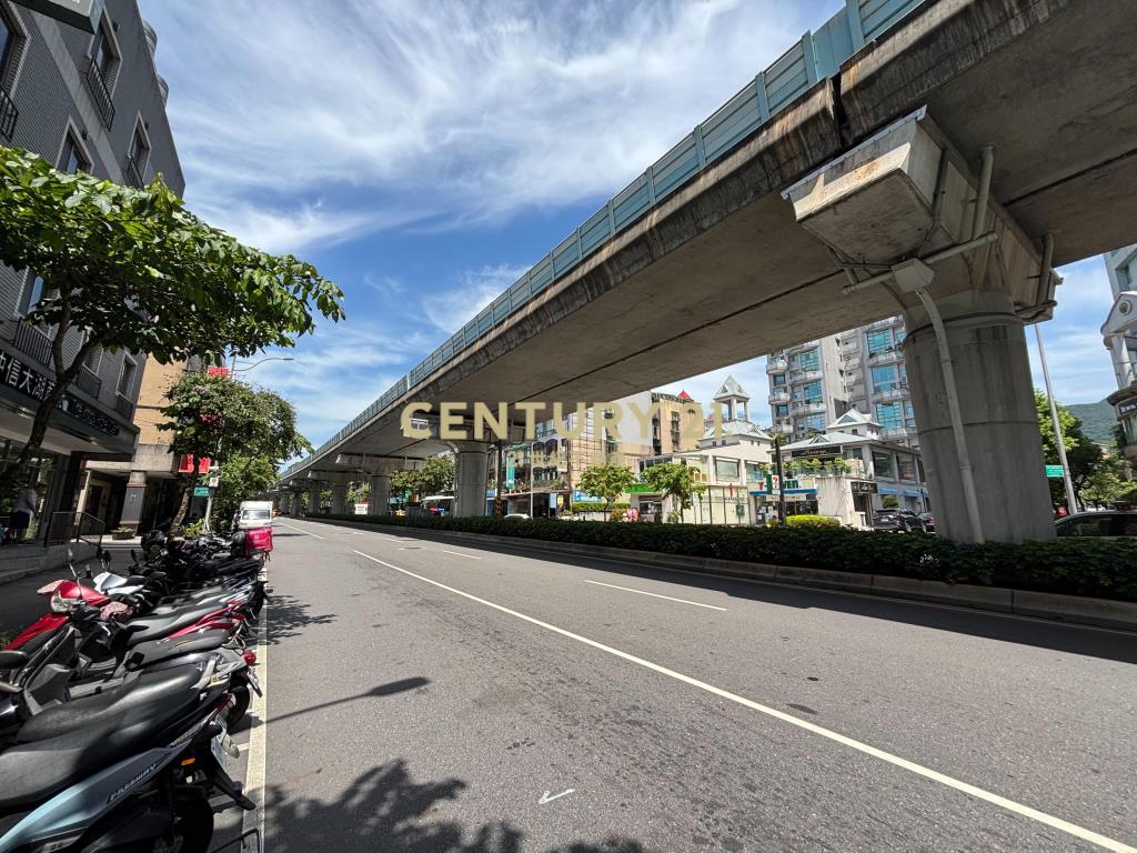 大湖公園站北大湖站牌店面