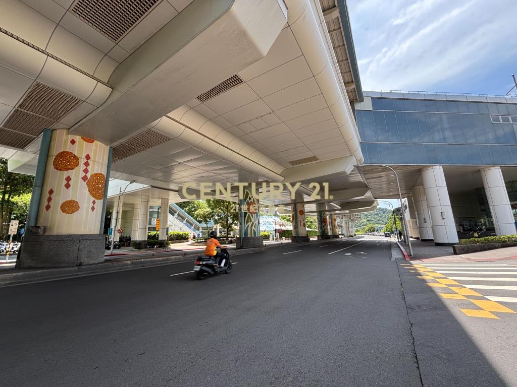 大湖公園站北大湖站牌店面