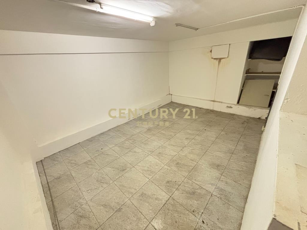 大湖公園站北大湖站牌店面