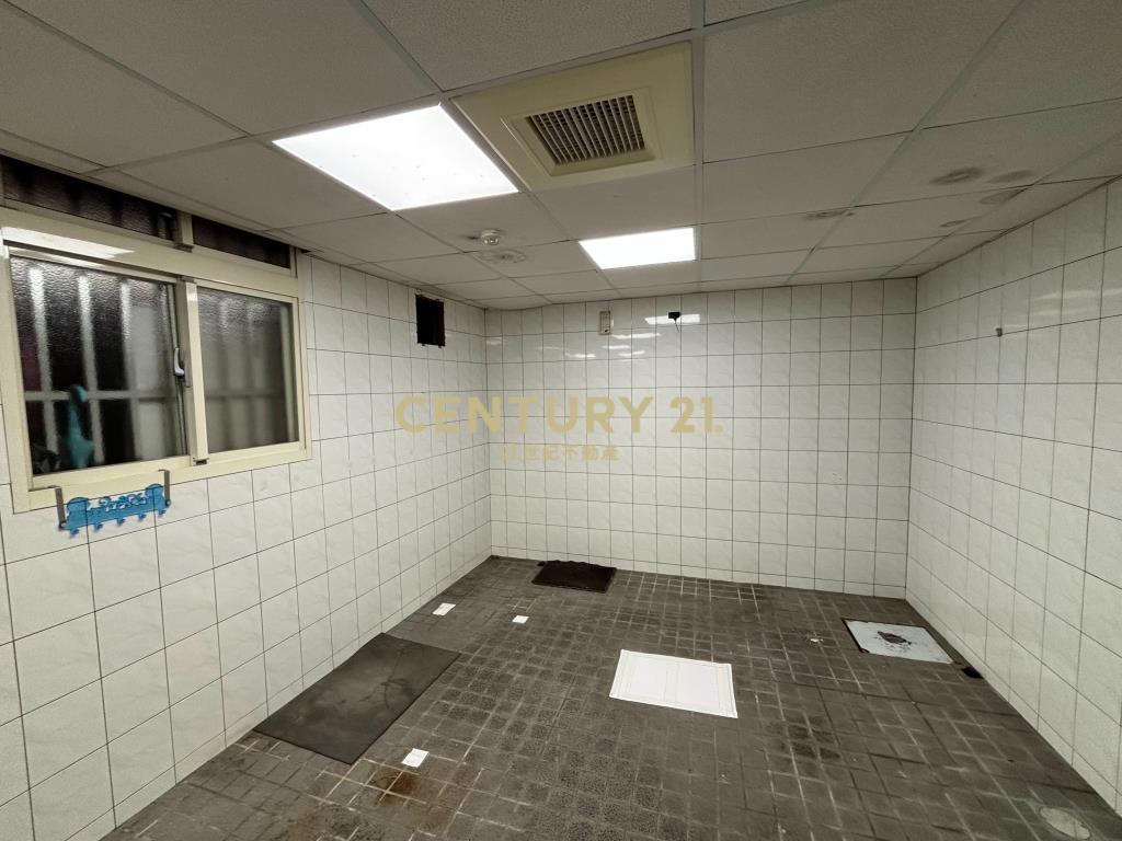 大湖公園站北大湖站牌店面