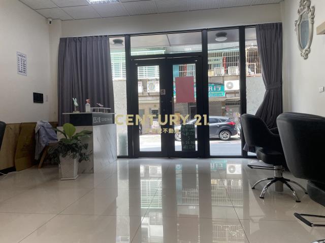 內湖路三段輕屋齡金店面