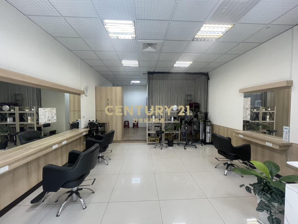 內湖路三段輕屋齡金店面