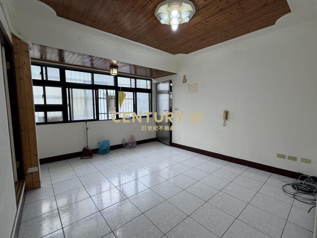 內科麗山學區便利採光雅寓