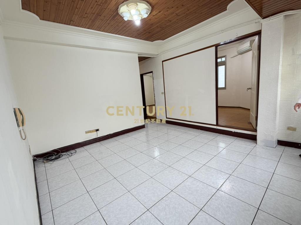 內科麗山學區便利採光雅寓