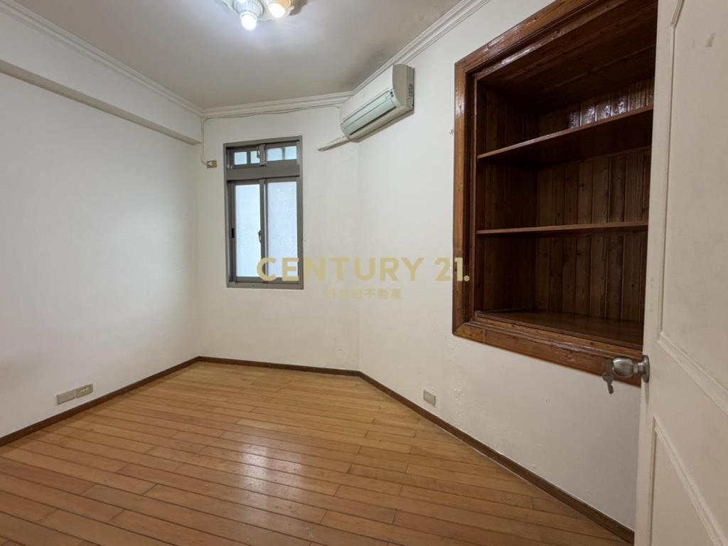 內科麗山學區便利採光雅寓