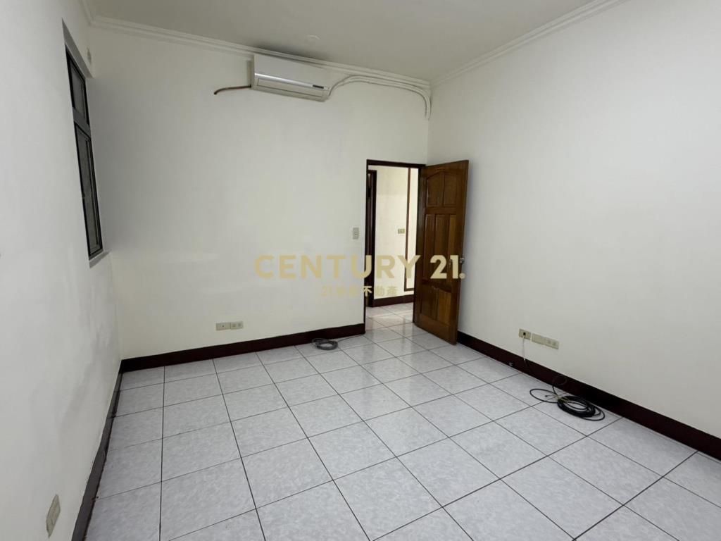 內科麗山學區便利採光雅寓