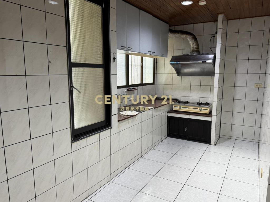 內科麗山學區便利採光雅寓