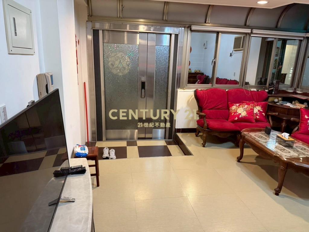 東湖大空間機能一樓