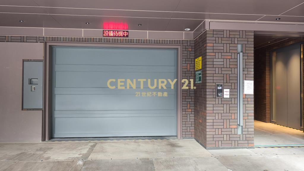 中山堂對面全新143坪醫美等多功能店面