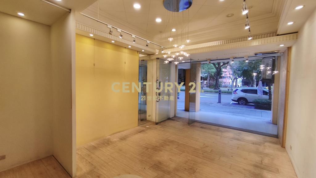 敦南林蔭大道一樓臨路精緻店面