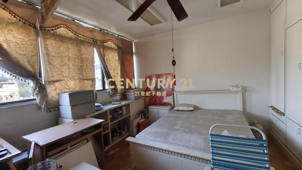 信義區靜巷超大使用空間公寓