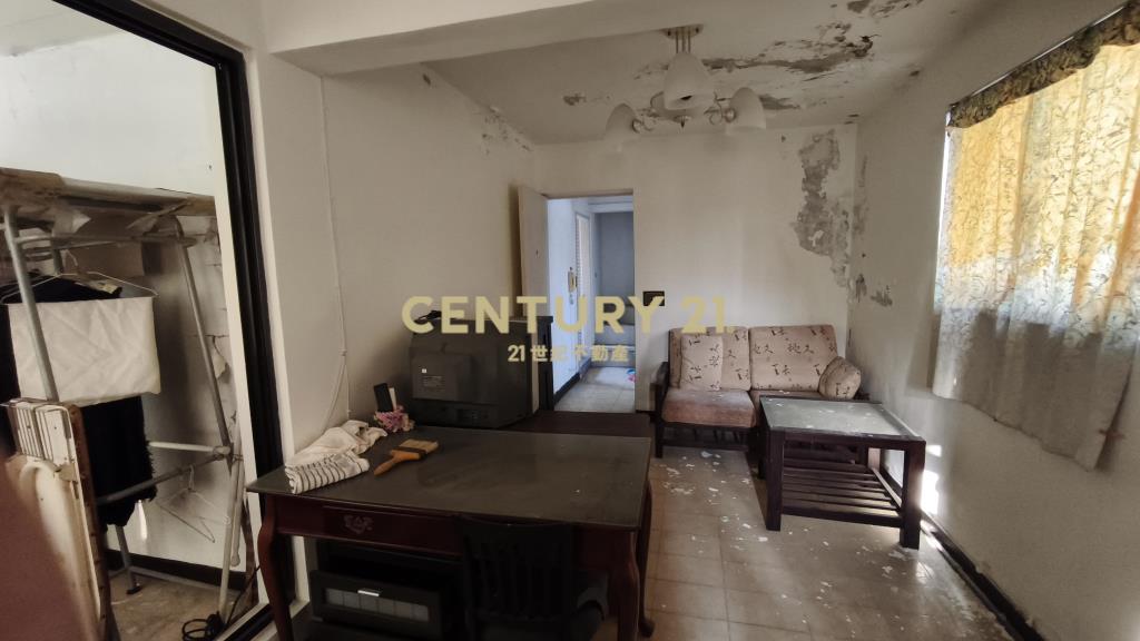 信義區靜巷超大使用空間公寓