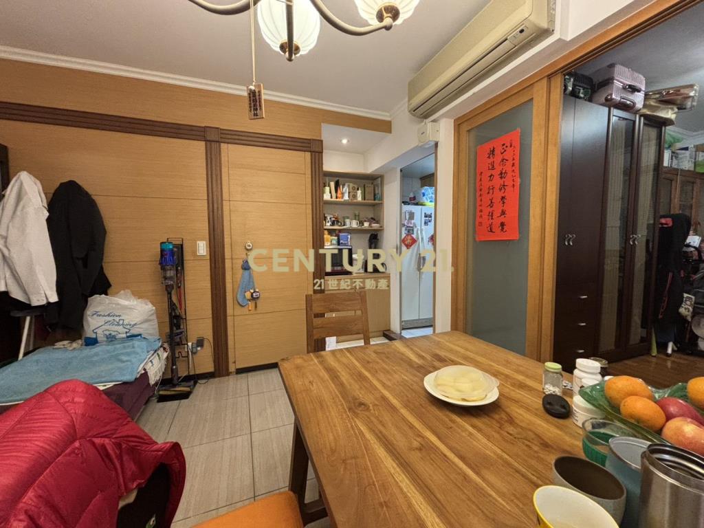 麗山學區翡翠城黃金美裝潢三樓