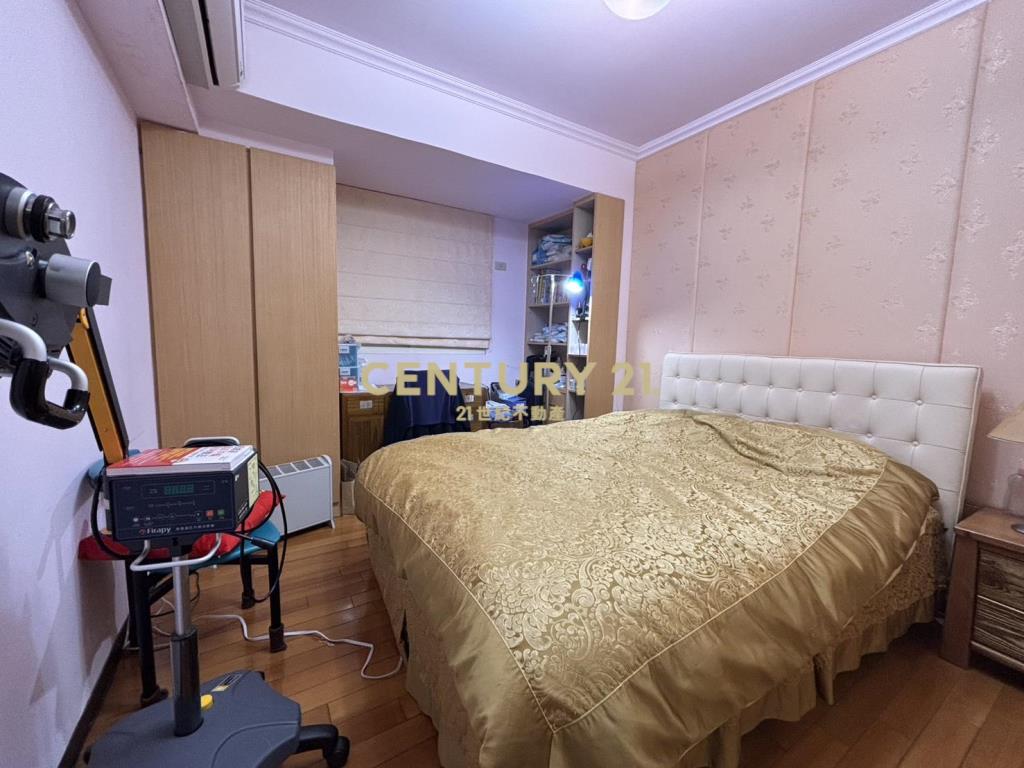 麗山學區翡翠城黃金美裝潢三樓