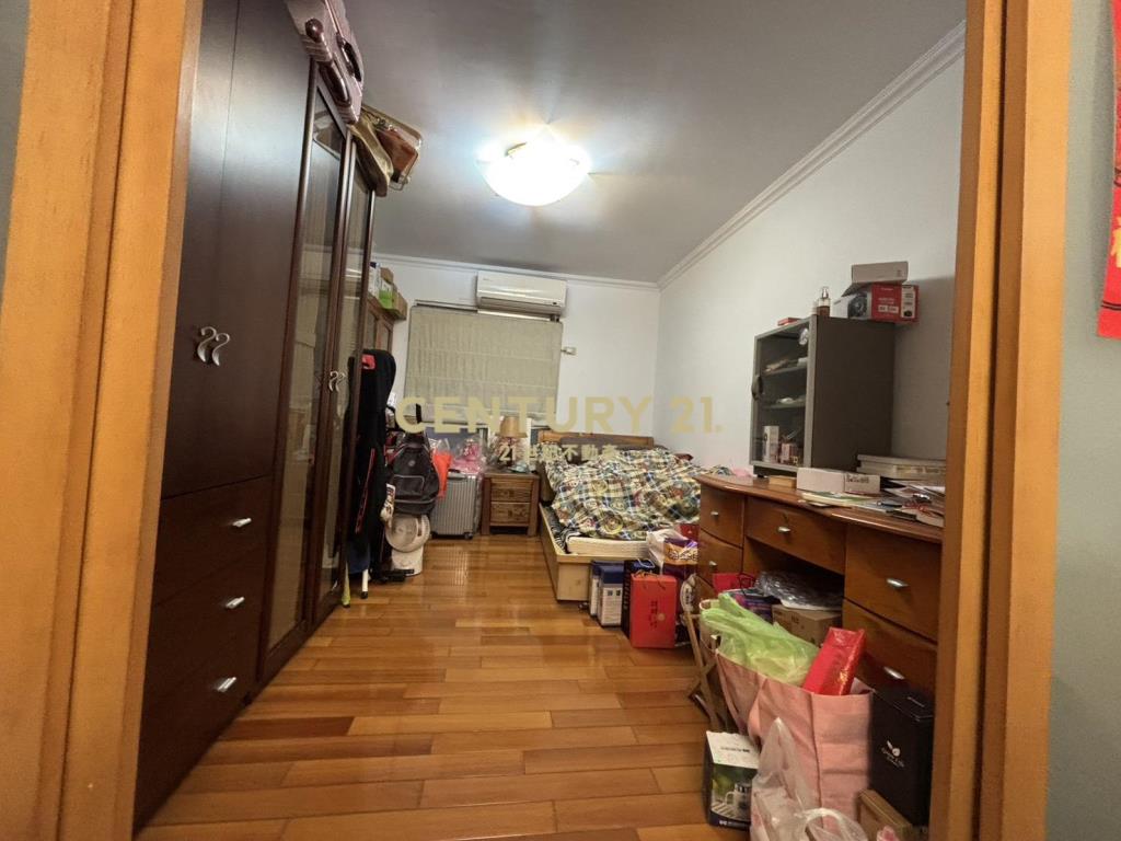 麗山學區翡翠城黃金美裝潢三樓