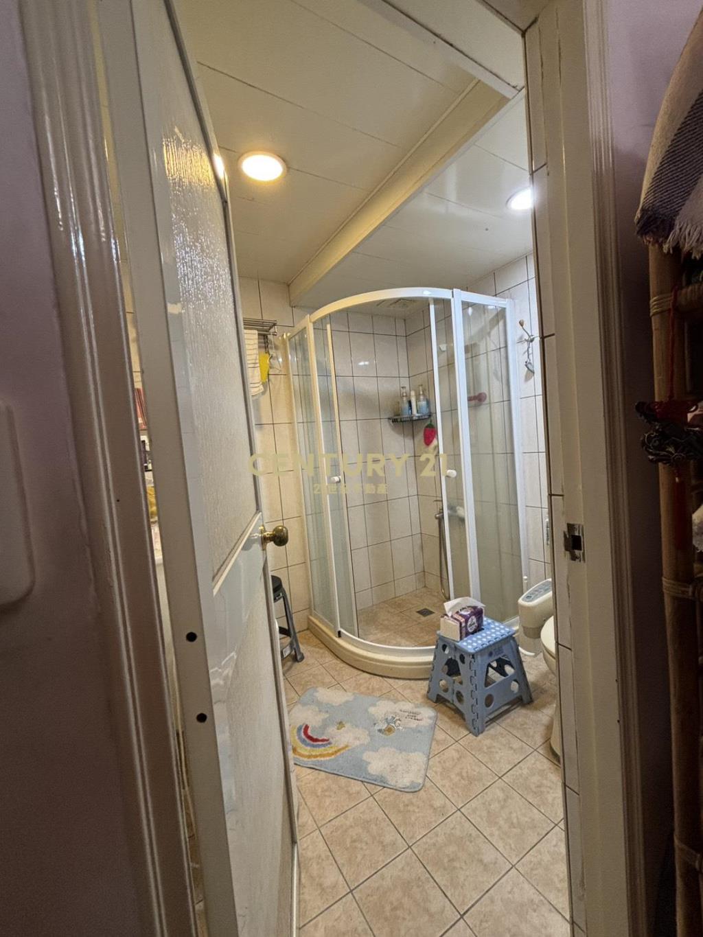 麗山學區翡翠城黃金美裝潢三樓