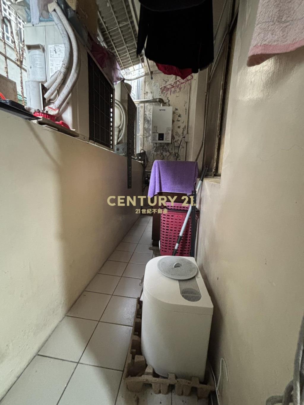 麗山學區翡翠城黃金美裝潢三樓