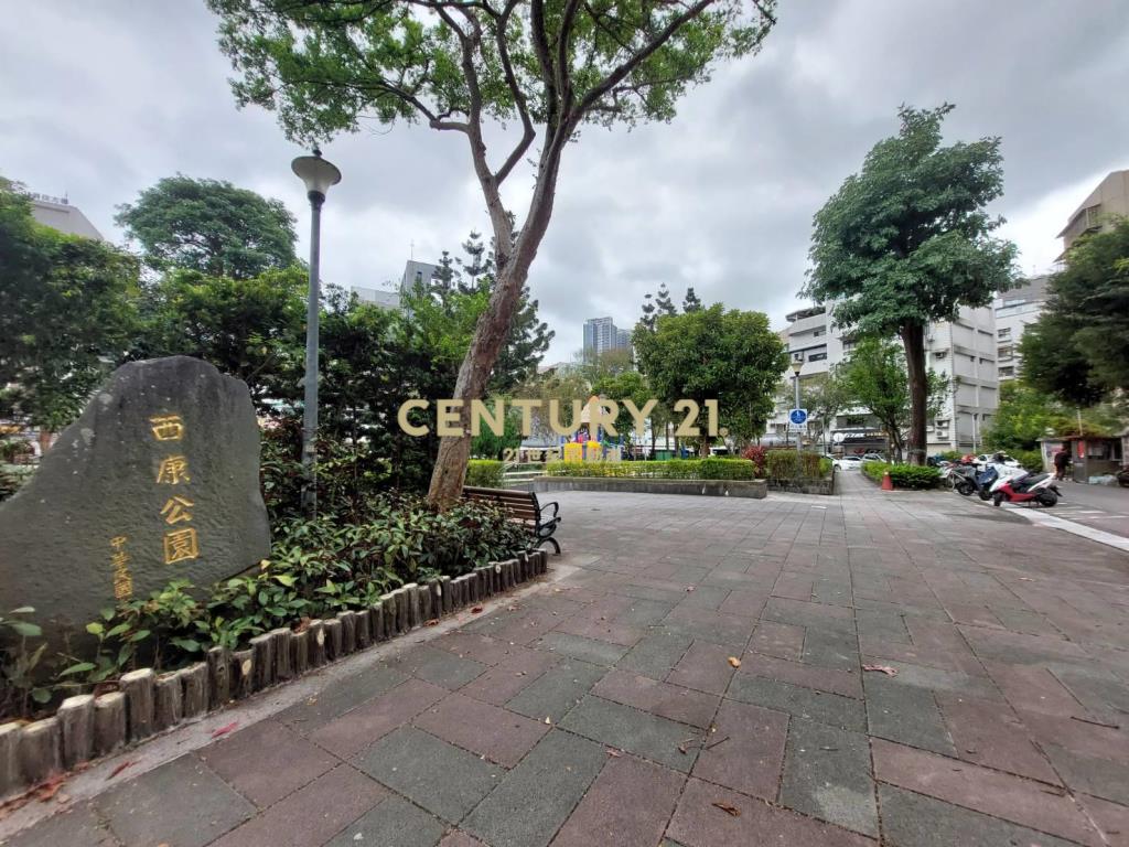 治盤社區電梯四樓三房西湖捷運美華廈