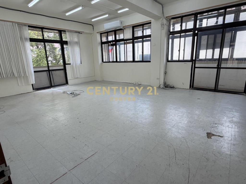 與聯發科為臨*低公設核心廠辦*都更啟動