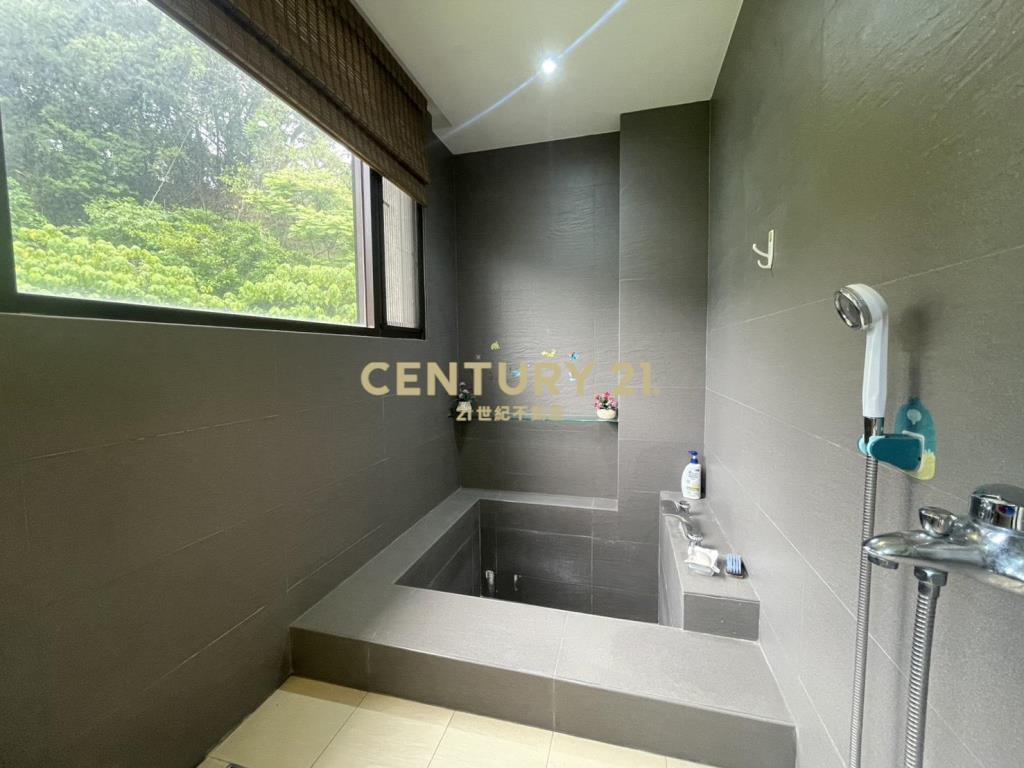 一院香電梯別墅雙車位