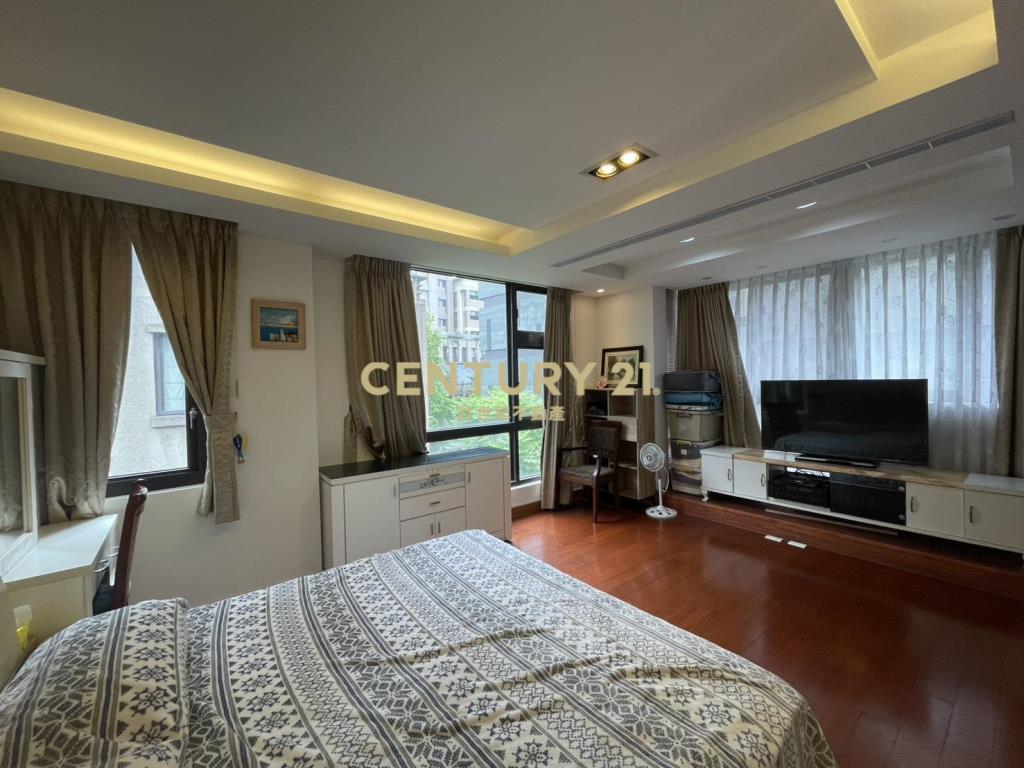 一院香電梯別墅雙車位