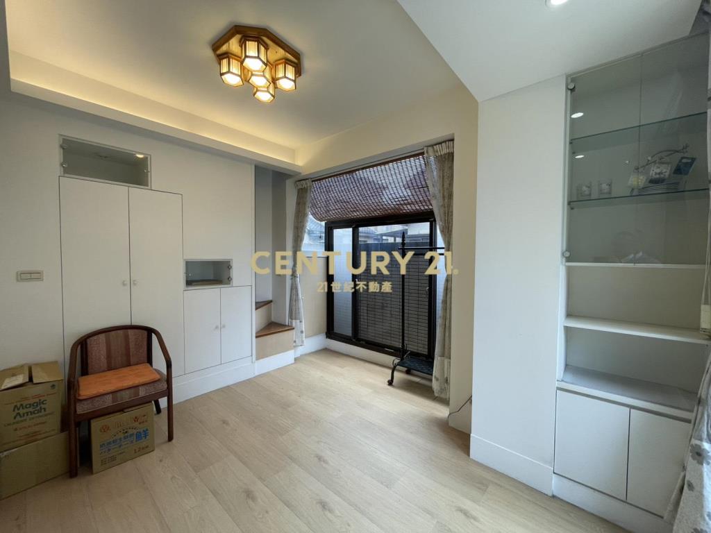 一院香電梯別墅雙車位