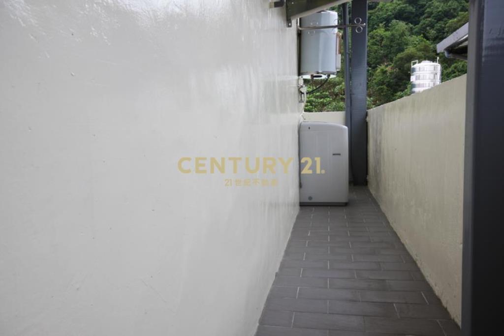 明湖開價投報4%收租屋+都更題材