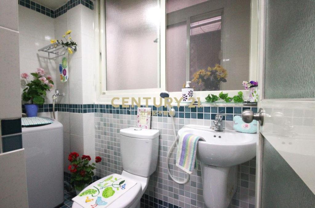 明湖開價投報4%收租屋+都更題材