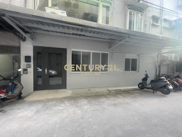 麗山學區門前停車一樓