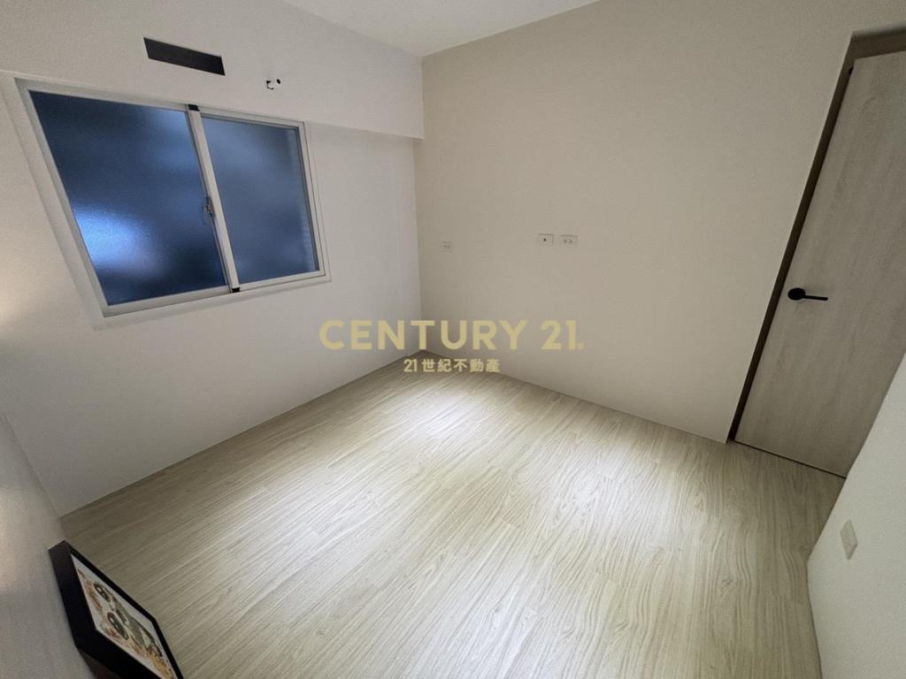 麗山學區門前停車一樓