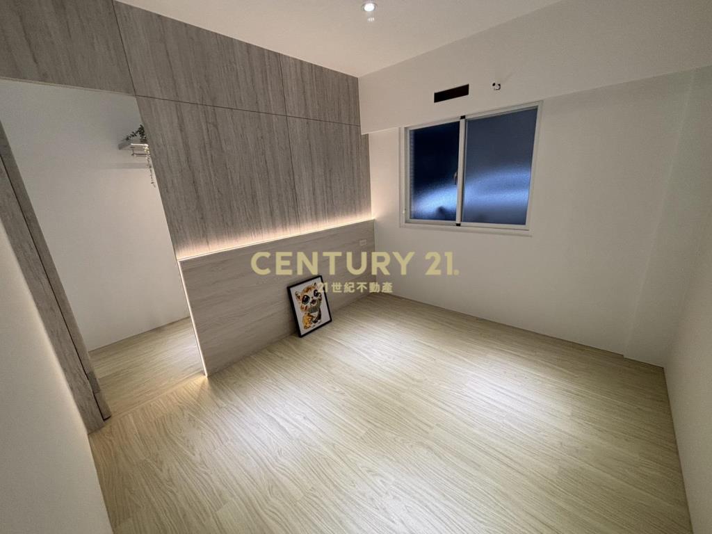 麗山學區門前停車一樓