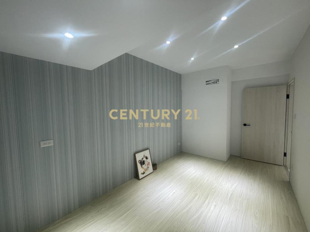 麗山學區門前停車一樓