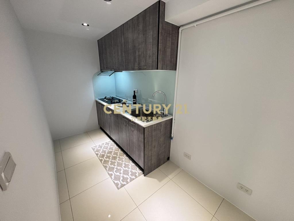 麗山學區門前停車一樓