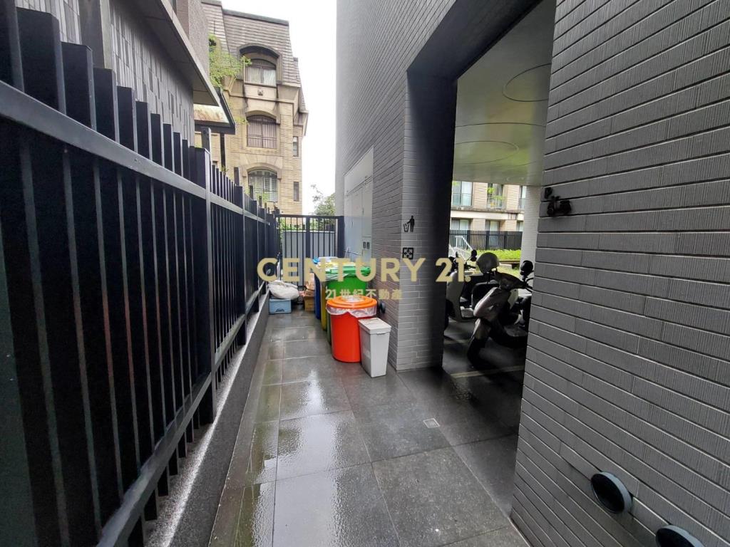 葫洲麗湖嵐天三面採光精緻溫馨二房