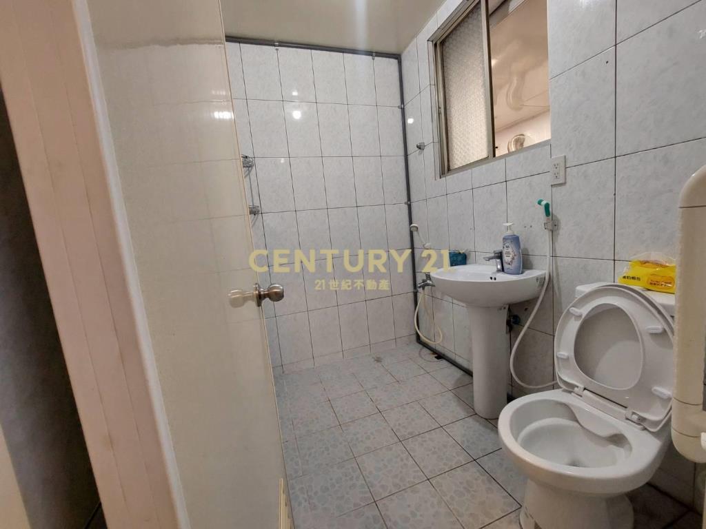 潭美新明公寓一樓門口好停車二房