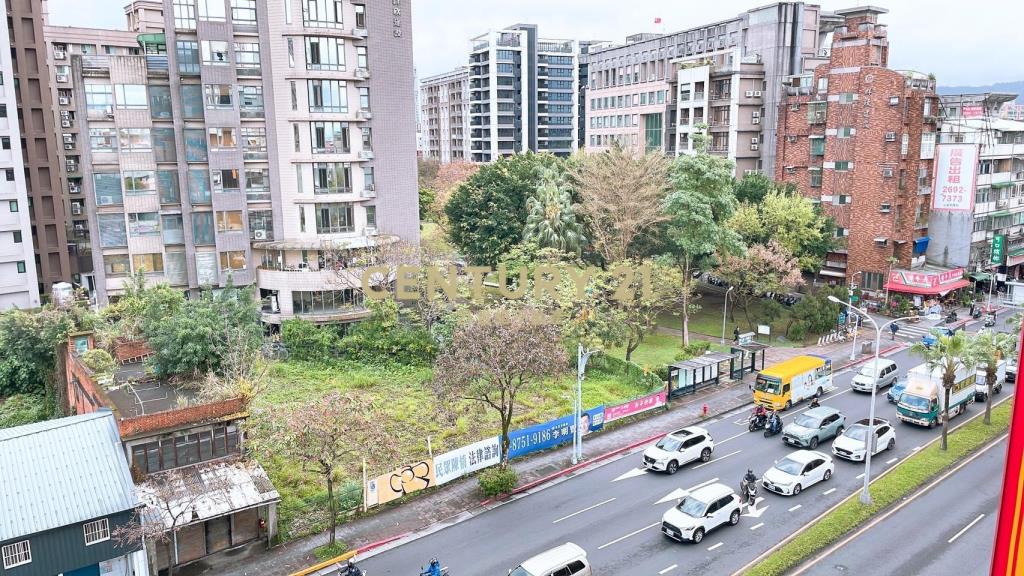 成功民權精華路段採光三房