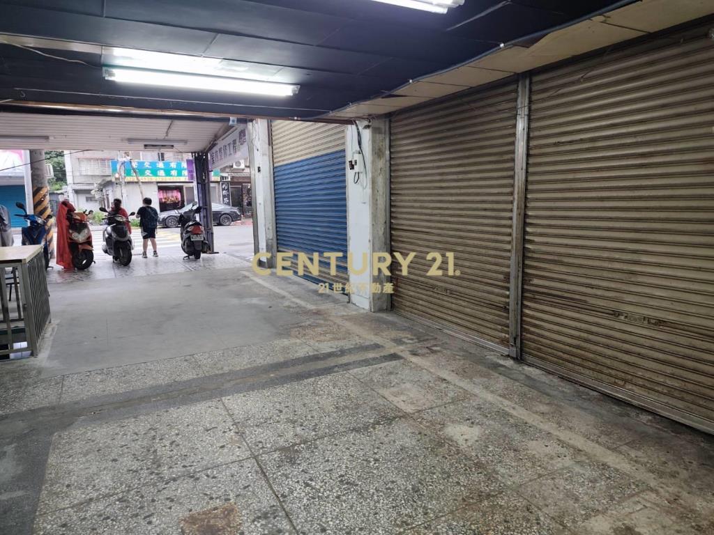 捷運金龍路黃昏市場邊間黃金店面